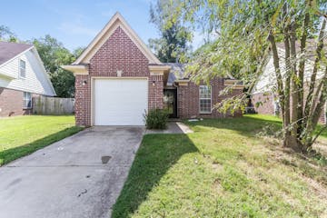 1897 Garden Leaf Dr Memphis, TN 38134